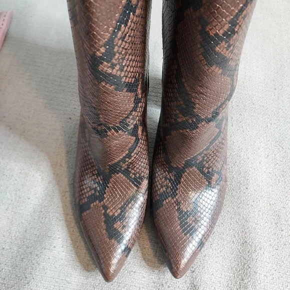 INC Paiton Block Heel knee-high boots - Picture 7 of 13